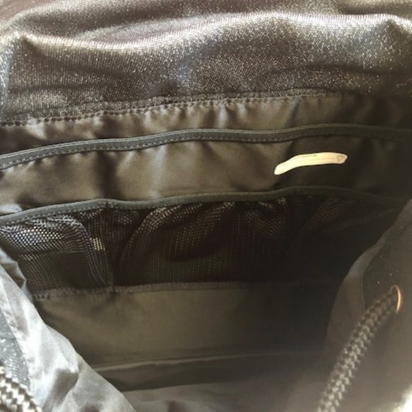 NEW Ivivva by Lululemon Where to Next Backpack in Black Glitter - Picture 5 of 7
